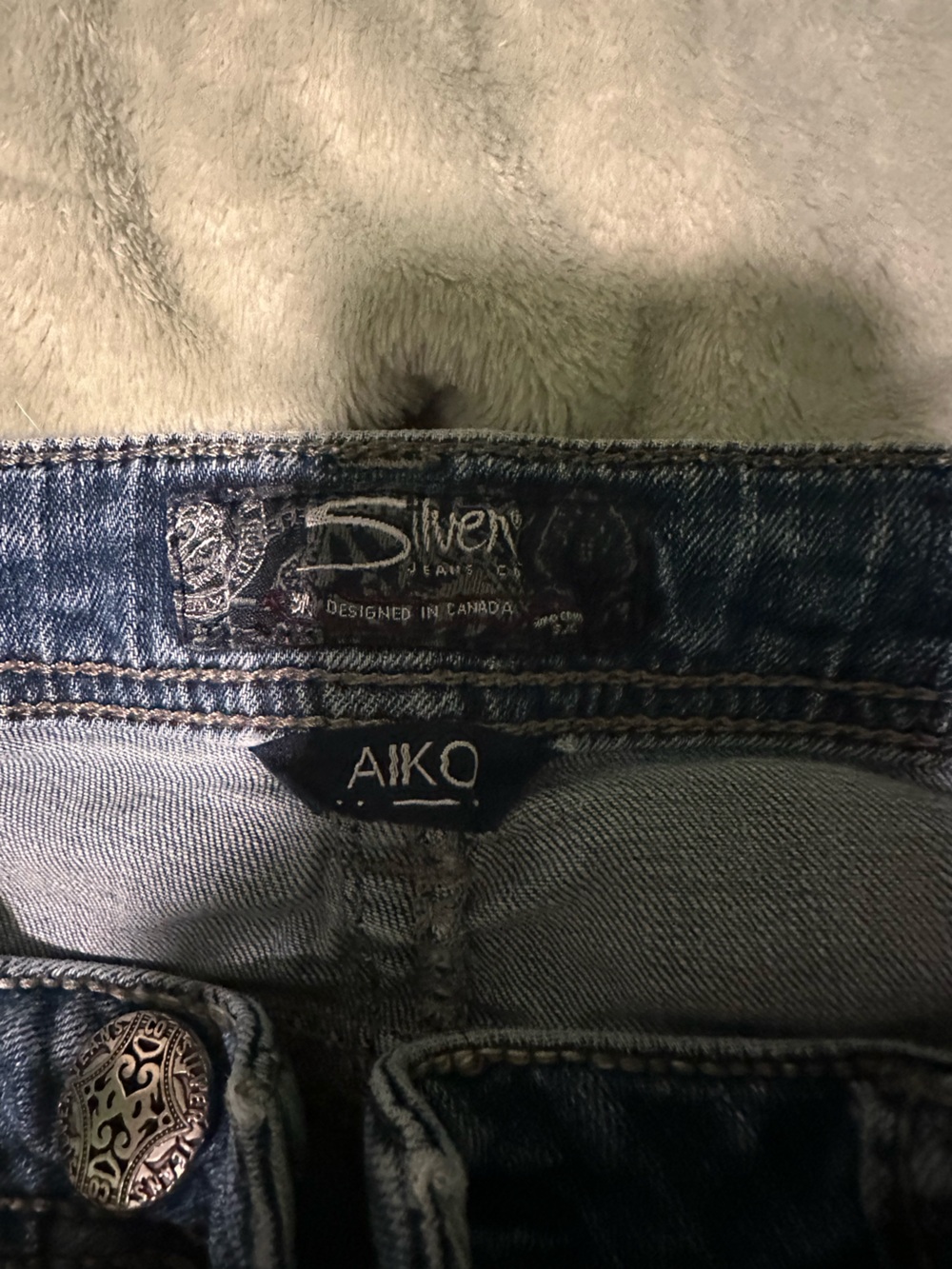 Women’s Aiko Silver Jeans